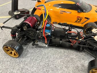 RC drift auto 3racing Sakura D6 - 4