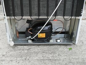 ŠUPLÍKOVÝ MRAZÁK LIEBHERR 106L,TOP ZNAČKA,LCD,A++,4x ŠUPLÍK - 4