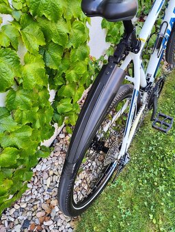 Horské kolo Giant Revel - vel. M, na 170–178 cm - 4