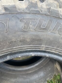 Pneu 235/65 r17 - 4