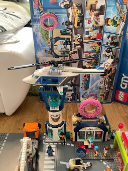 LEGO City – velké město (sety 60233 + 60154 + 60246 + další) - 4