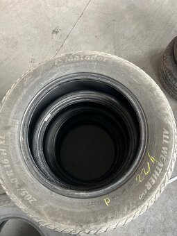 205/60r16 - 4