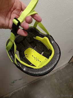 Prodám dětskou helmu - 4