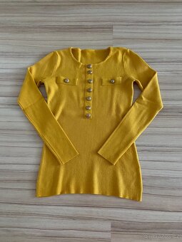 Hezký dámský svetr se zlatým zdobením - S/M - 4