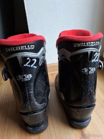 Prodám dětské lyžáky vel. EUR35, stélka 22mm - 4