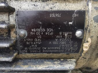 Motor s převodovkou a variátorem č.2 - 4