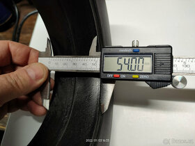pneu na elektrokoloběžku plná rozměr 60/85-6  (10x2,5) - 4