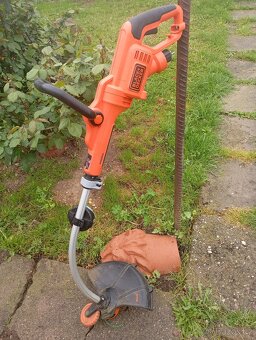 Elektrická strunová sekačka - Black&Decker GL9035 - 4