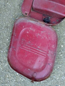 Kastlík na nářadí na moto Jawa - 4
