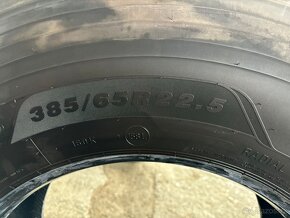 1x pneu Goodyear 385/65 22,5 - 7mm vzorek - 4