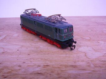 BR 242 TT - 4