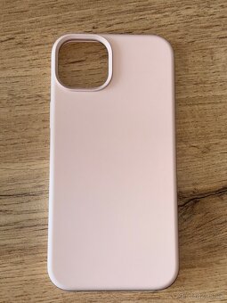 Mix krytů na iPhone 15 plus - 4
