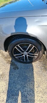 VOLKSWAGEN PASSAT B6 - 4
