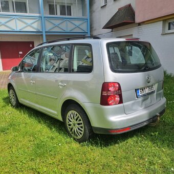 Volkswagen Touran 2.0TDi 103kw Face-Lift Nová STK - 4
