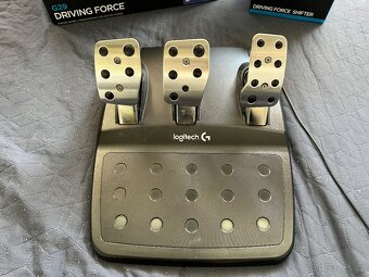 Herní volant Logitech G29 + řadící páka PC/PS - 4