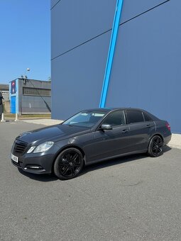 Mercedes Benz E-Class w212 350 CDI - 4
