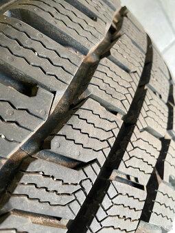 Zimní sada 5x120 original Volkswagen T6 215/60 R16C - 4