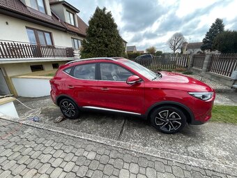 MG ZS - 4