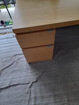 Daruji velky psací stůl ikea - 4