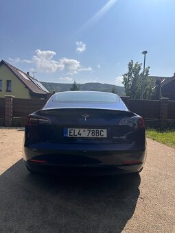 Tesla model 3 Performance - 4