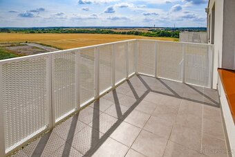 Pěkný nový byt 2+kk, balkon, parkování, sklep - 4