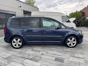 Volkswagen Touran Highline 1.6 TDI DSG 77kW - 4