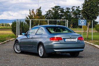 BMW 330 d xDrive /SUPER STAV / AJ NA SPLÁTKY / PROTIÚČET / - 4