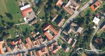 Prodej dvougeneračního RD s hospodářskými budovami v Makově  - 4