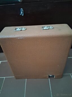 Sběratelský kufříkový šicí stroj NDR - 4