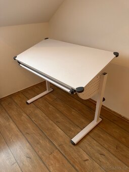 Dětský psací stůl - 4