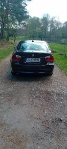 BMW 320 D, garážované, jsem jediný majitel, letní AL kola. - 4