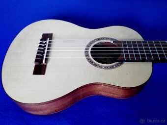 Predam guitalele Valencia JC350. - 4