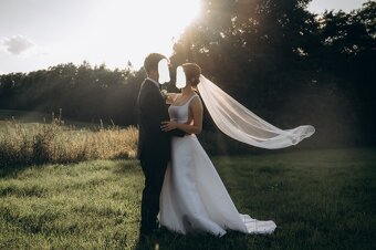 Svatební šaty vel. 36 + závoj - 4