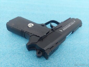 CO2 COLT UMAREX DEFENDER 4,5 mm - 4