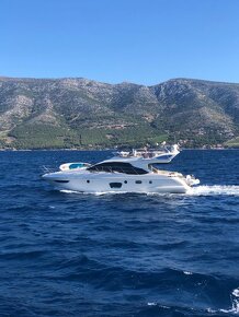 Motorová jachta Azimut 47 Fly - 4