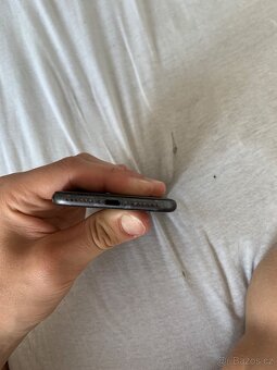 iphone 8 - 4