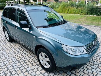 SUBARU FORESTER 2.0i 4x4 AUT TAŽNÉ SERVISKA - 4