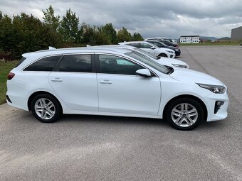 Kia Cee´d SW CD 1,6 CRDi 2020 Automat 1.majitel - 4