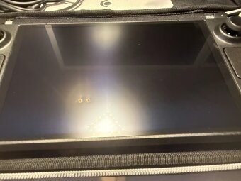 Herní konzole Steam Deck OLED 1 TB s přenosnou taškou – jako - 4