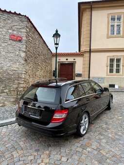 Mercedes Benz C 220CDi AMG 2.Maj Navi Xenon Kůže Sport - 4
