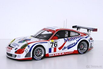 PORSCHE 911 / 997 GT3 RSR / AUTOart 1:18 - 4