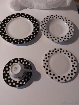 Nová sada českého porcelánu. - 4