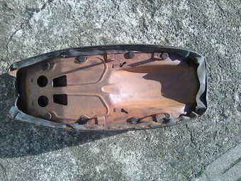 čz 125/175 476/477/486/487-kastlíky,sedlo,z.brzda,válec..... - 4