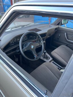 Bmw E28 525E - 4