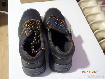 Pracovní obuv-vel.42 - 4