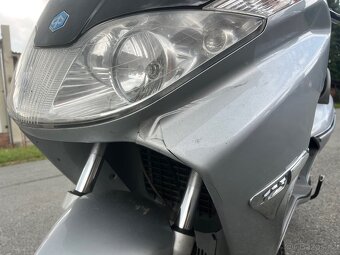 Skútr piaggio x8 125ccm - 4
