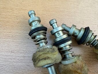 Volha Gaz 24,2410, táhlo brzdového válce, nové - 4