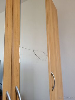 Skříň se zrcadlem - 4