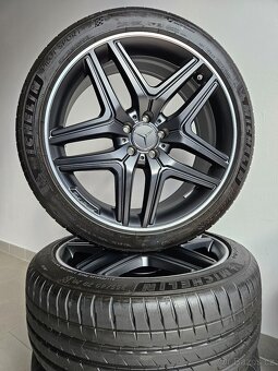 Orig. Mercedes AMG - Letní 255/40/20 - Zánovní - 4