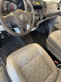 VW T5 2.0tdi 75kw 5 míst Tažné Rozvody - 4